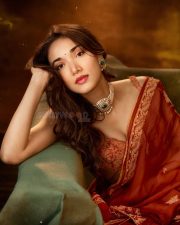 Sexy Medha Shankr in a Traditional Gold Floral Embroidered Orange Lehenga Pictures 02