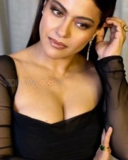 Bollywood Diva Kajol Devgn Sexy Look Photos 02