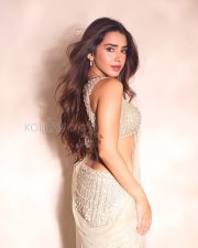 Luminous Actress Roshni Walia in a Ivory Embellished Pearl Bralette Lehenga Photos 08