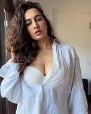 Sensual Megha Shukla Cleavage in a Open White Linen Shirt Photos 03 Sensual Megha Shukla Cleavage in a Open White Linen Shirt Photos 03