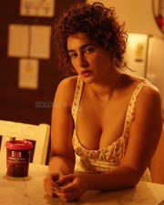 Sensuous and Gorgeous Megha Shukla Sexy Photoshoot Stills 20