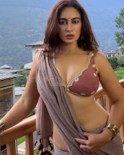 Tempting Megha Shukla Cleavage in a Lavender Chiffon Saree and Mauve Floral Blouse Photos 11 Tempting Megha Shukla Cleavage in a Lavender Chiffon Saree and Mauve Floral Blouse Photos 11