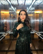 Actress Karisma Kapoor in a Green Sequin Dress Photos 04 Actress Karisma Kapoor in a Green Sequin Dress Photos 04