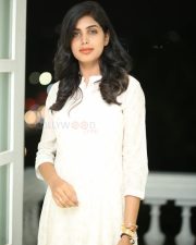 Actress Navami Gayak at Nidurinchu Jahapana Movie Poster Launch Photos 08