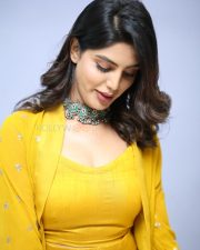 Actress Navami Gayak at OMG O Manchi Ghost Movie Pre Release Event Photos 09