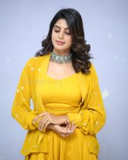 Actress Navami Gayak at OMG O Manchi Ghost Movie Pre Release Event Photos 20