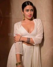Missamma Actress Shobhita Rana in a Sleeveless V Neck Deep Cleavage Top with a Sharara Pants Photos 01 Missamma Actress Shobhita Rana in a Sleeveless V Neck Deep Cleavage Top with a Sharara Pants Photos 01