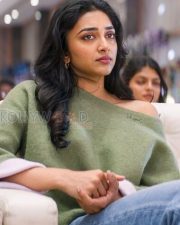 Graceful Actress Preity Mukhundhan in a Red Saree and Blouse Photos 02 Graceful Actress Preity Mukhundhan in a Red Saree and Blouse Photos 02