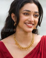 Graceful Actress Preity Mukhundhan in a Red Saree and Blouse Photos 08 Graceful Actress Preity Mukhundhan in a Red Saree and Blouse Photos 08