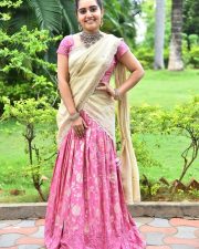Actress Soniya Singh at Sashi Madhanam Movie Press Meet Photos 34