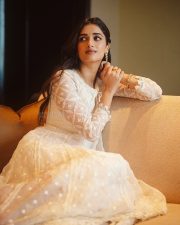 Gorgeous Bhagyashri Borse in a Cream Anarkali Gown Photos 01