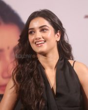 Heroine Bhagyashri Borse at Kaantha Success Meet Photos 05