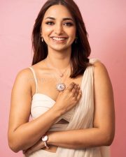 Actress Jiya Shankar in a White Saree with a Spaghetti Strap Blouse Stills 01