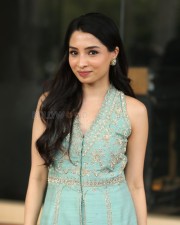 Actress Manisha Kandkur at Bhale Unnade Movie Press Meet Pictures 06
