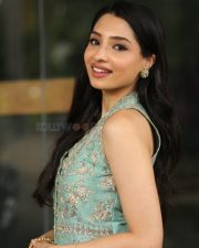 Actress Manisha Kandkur at Bhale Unnade Movie Press Meet Pictures 31