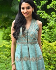 Actress Manisha Kandkur at Bhale Unnade Movie Press Meet Pictures 51