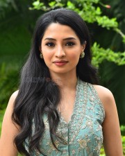Actress Manisha Kandkur at Bhale Unnade Movie Press Meet Pictures 59