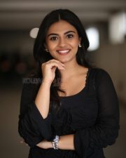 Actress Nayan Sarika at Vishnu Vinyasam Movie Interview Photos 17