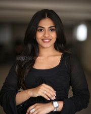 Actress Nayan Sarika at Vishnu Vinyasam Movie Interview Photos 21
