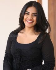 Actress Nayan Sarika at Vishnu Vinyasam Movie Interview Photos 42