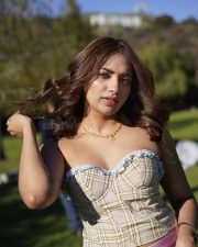 Cute Jiya Shankar in a Strapless Dress at Hollywood Vacation Pictures 03