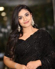 Heroine Nayan Sarika at Rakasa Movie Pre Release Event Photos 10