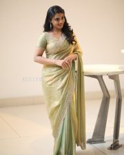 Heroine Nayan Sarika at Vishnu Vinyasam Movie Prerelease Press Meet Pictures 13