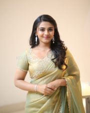 Heroine Nayan Sarika at Vishnu Vinyasam Movie Prerelease Press Meet Pictures 14