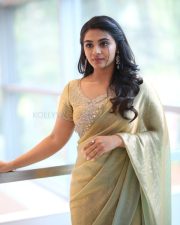 Heroine Nayan Sarika at Vishnu Vinyasam Movie Prerelease Press Meet Pictures 27