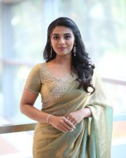 Heroine Nayan Sarika at Vishnu Vinyasam Movie Prerelease Press Meet Pictures 32