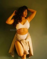 Hot Jinal Joshi in a White Lingerie Photos 01