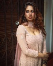Radiant Beauty Srushti Bannatti in a Beige Salwar Kurta Photos 02