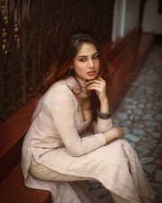 Radiant Beauty Srushti Bannatti in a Beige Salwar Kurta Photos 03