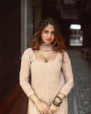 Radiant Beauty Srushti Bannatti in a Beige Salwar Kurta Photos 04