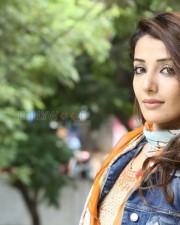 Actress Sonia Mann Photoshoot Pictures 06