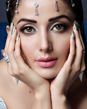 Actress Sonia Mann Sexy Photoshoot Pictures 15
