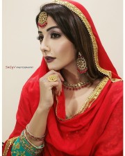 Actress Sonia Mann Sexy Photoshoot Pictures 22