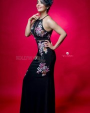 Actress Sonia Mann Sexy Photoshoot Pictures 43