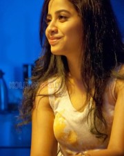 Actress Swathi Dixit Spicy Pictures 06