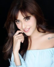 Beautiful Angela Krislinzki Pictures 11