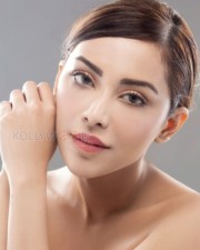 Indian Polish Actress Angela Krislinzki Hot Photos 30