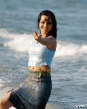 Sexy Nisha Kothari Pictures 09