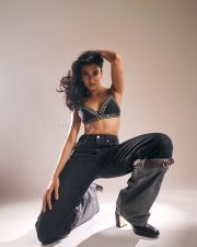 Striking Actress Vaishnavi Andhale in a Black Gentlewoman Bralette Photos 09