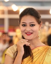 Actress Nilofer At Vrk Silks Bridal Expo Launch Photos 08