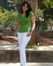 Actress Suhani Sexy Pictures 08