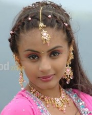 Hot And Sexy Telugu Actress Suhani Pictures 20