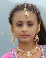 Hot And Sexy Telugu Actress Suhani Pictures 21
