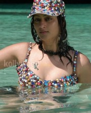 Hot Kaveri Jha Sexy Pictures 09