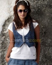 Hot Kaveri Jha Sexy Stills 06