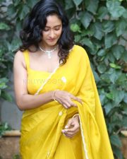 Actress Manika Chikkala at Dhandoraa Movie Launch Photos 22